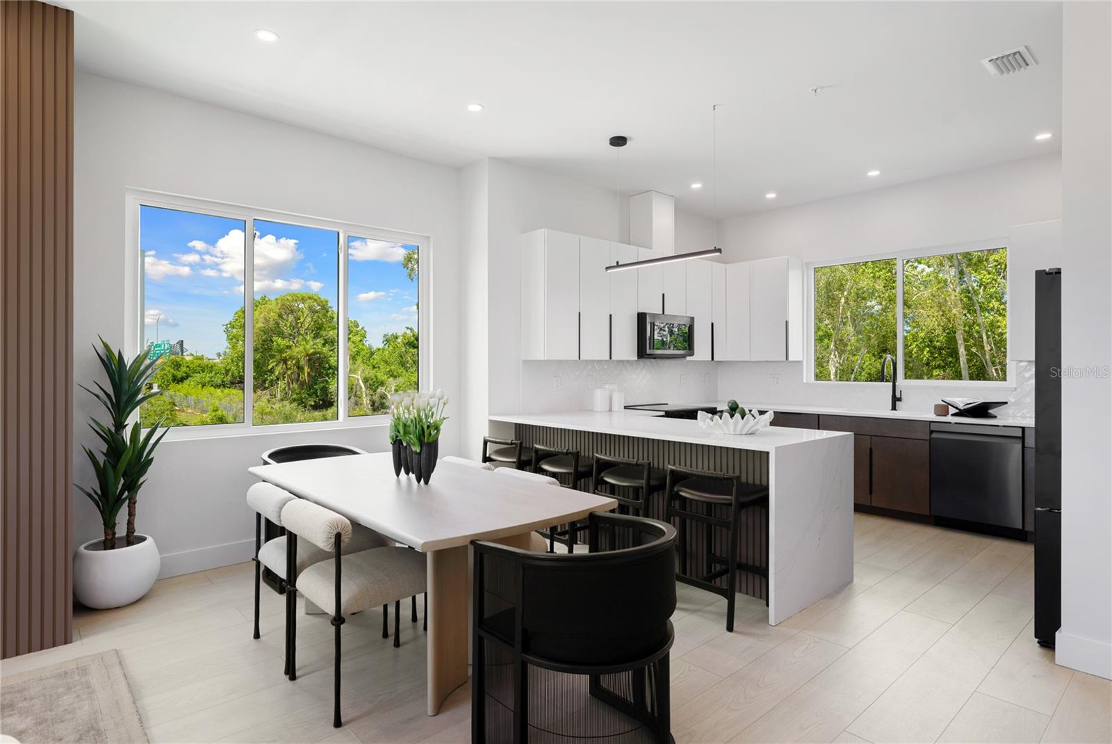 10350 2ND WAY N, ST PETERSBURG, FL — photo 27