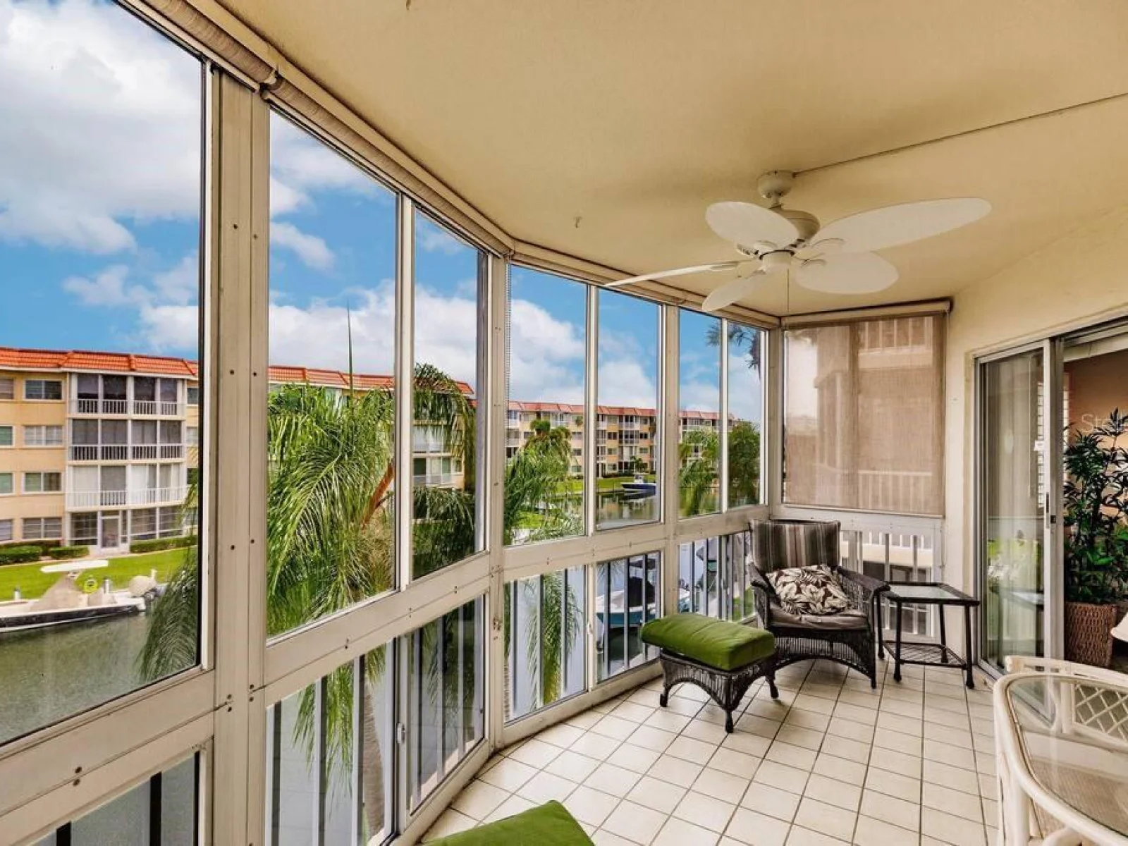 1250 N PORTOFINO DR #302, SARASOTA, FL — photo 4