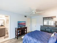 1250 N PORTOFINO DR #302 — photo 12