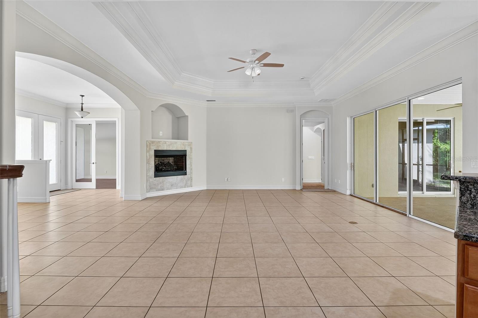694 ROTONDA CIR, ROTONDA WEST, FL — photo 14