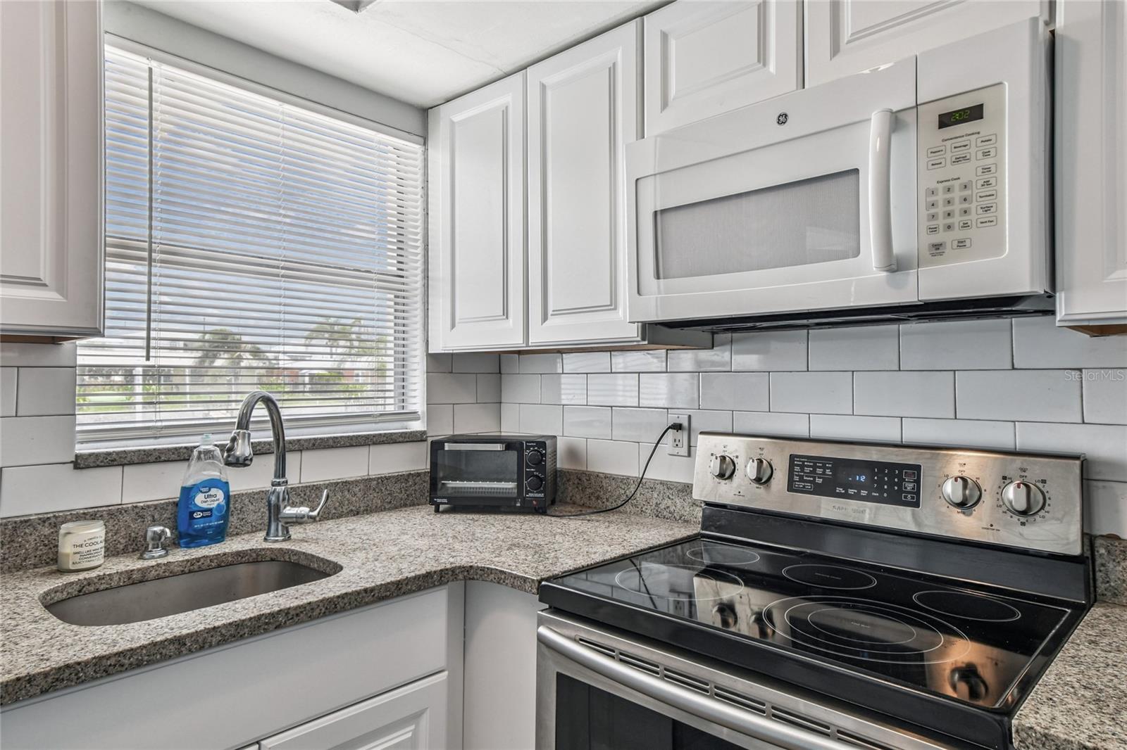 13606 ALLYN DR, HUDSON, FL — photo 16