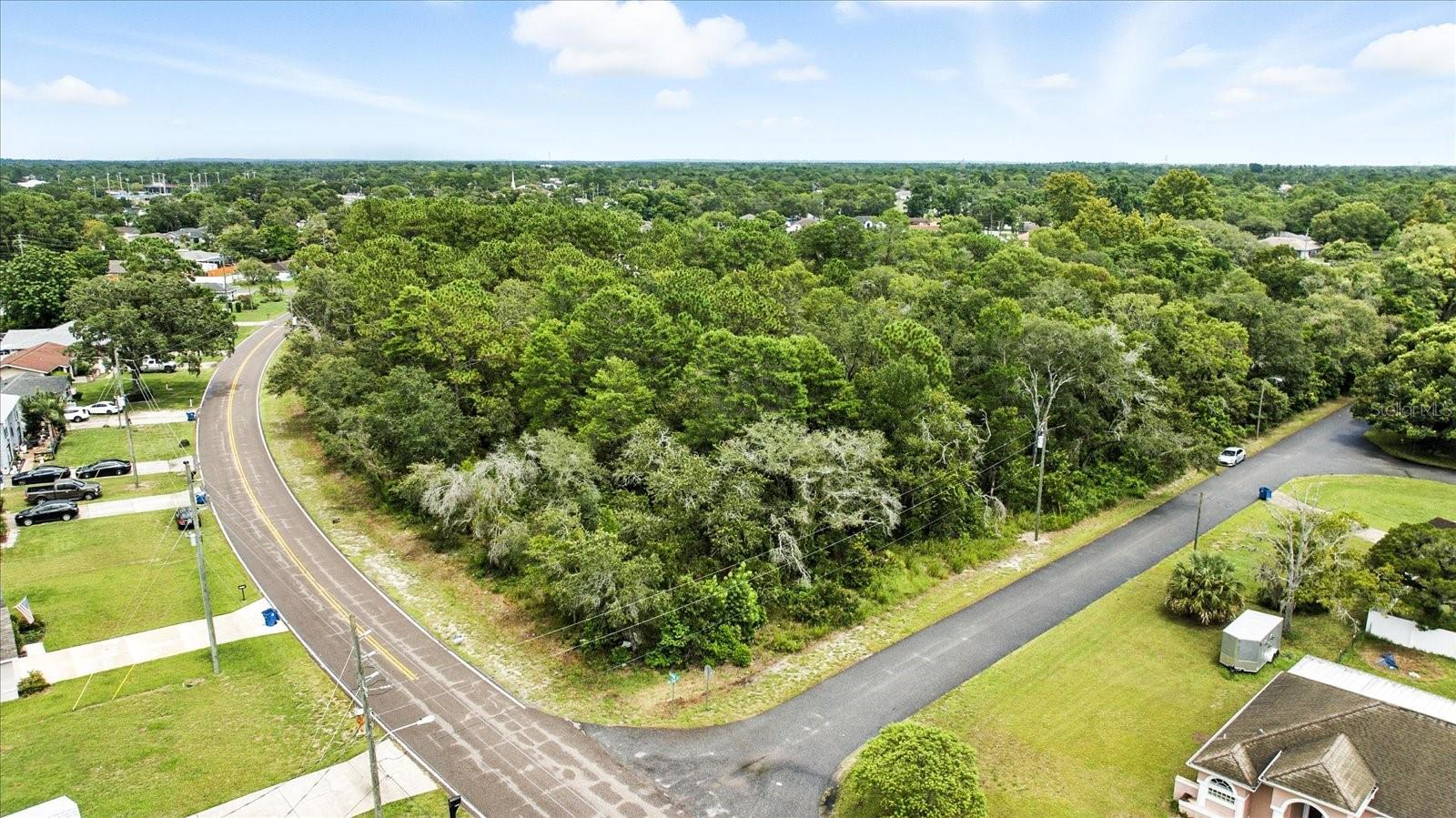 LINDEN DR, SPRING HILL, FL — photo 4