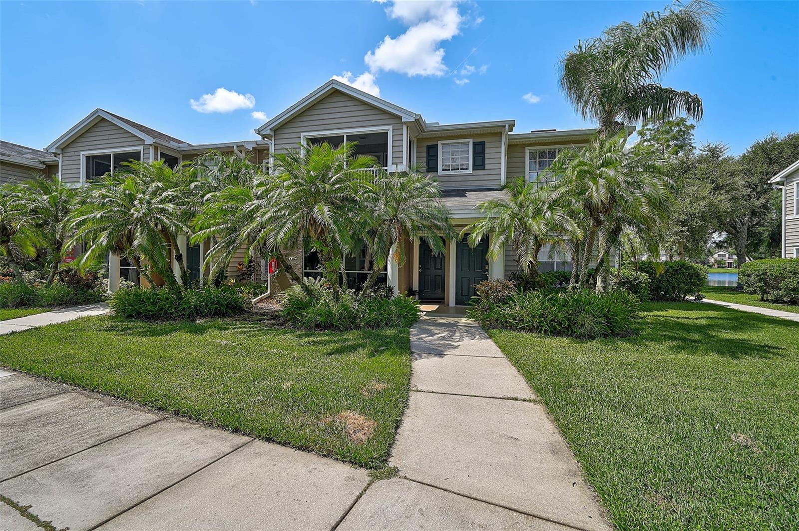 8827 MANOR LOOP #204, LAKEWOOD RANCH, FL — photo 4