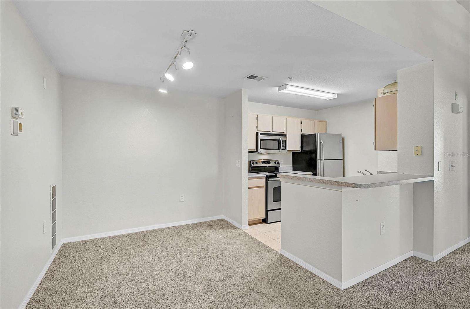 8827 MANOR LOOP #204, LAKEWOOD RANCH, FL — photo 8