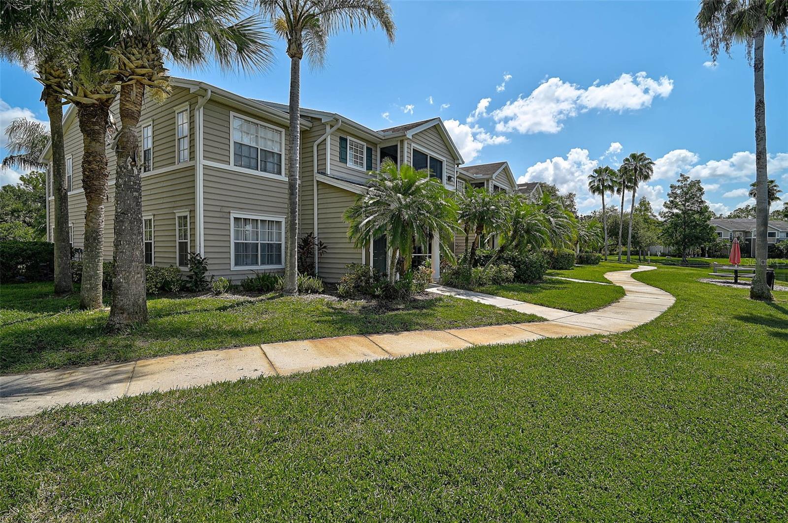 8827 MANOR LOOP #204, LAKEWOOD RANCH, FL — photo 25