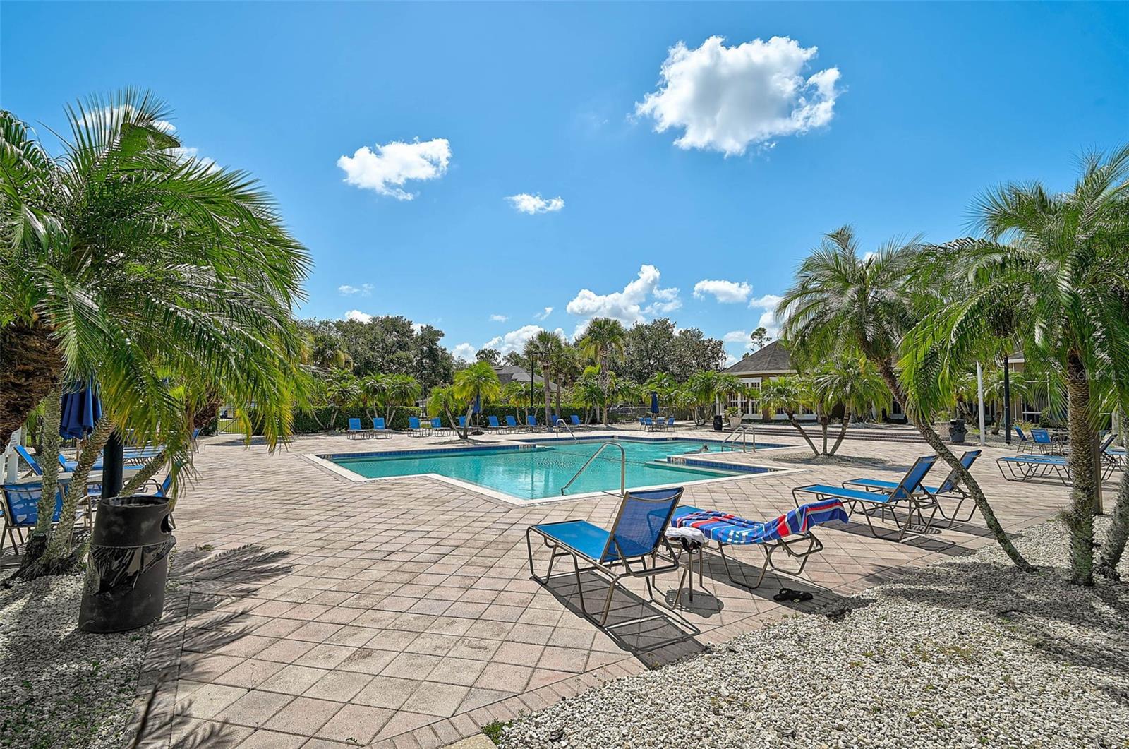 8827 MANOR LOOP #204, LAKEWOOD RANCH, FL — photo 28