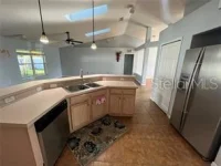 4 PIN OAK DR — photo 8