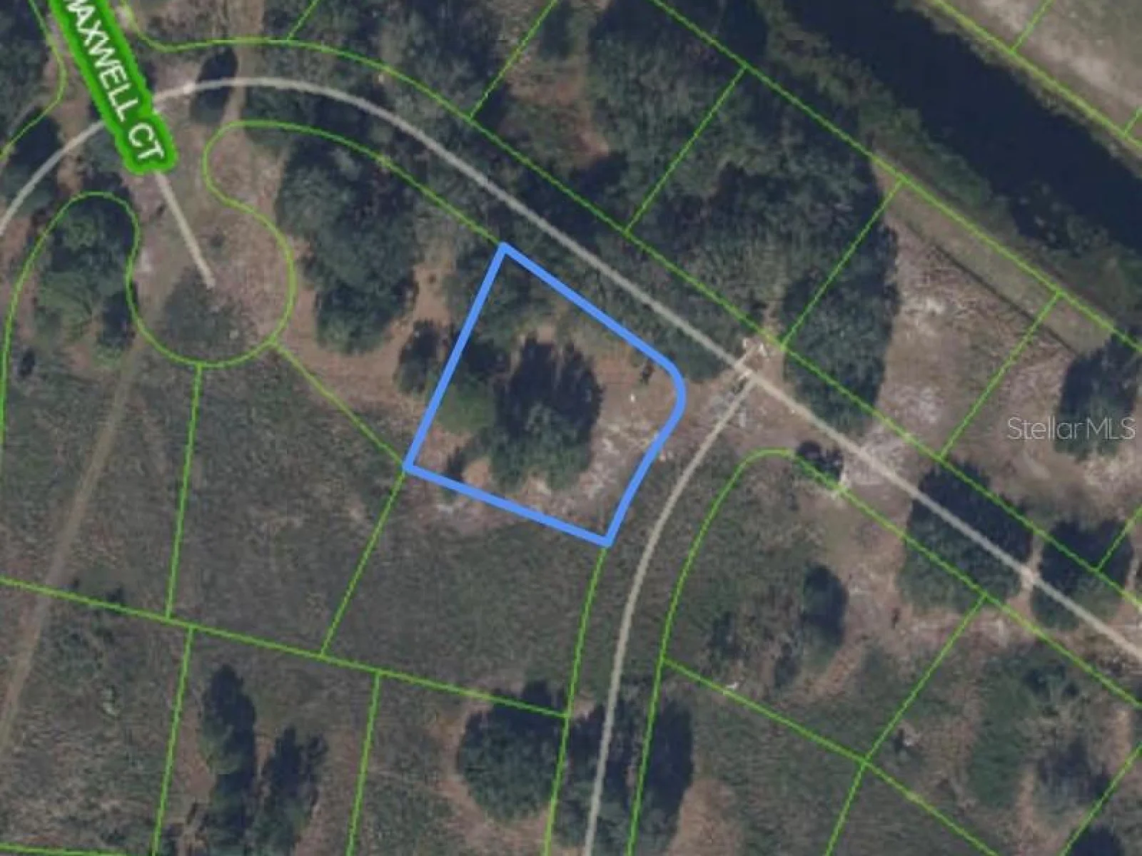 432 FOXHALL CIR, SEBRING, FL — photo 2