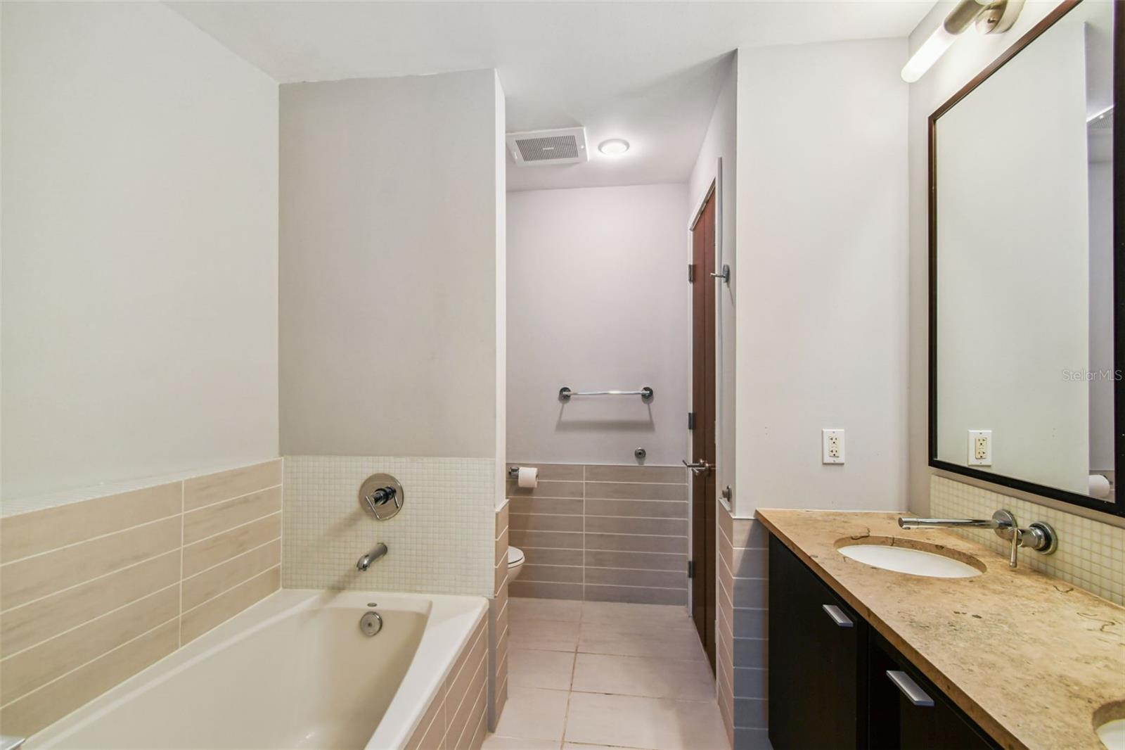 111 N 12TH ST #1419, TAMPA, FL — photo 42