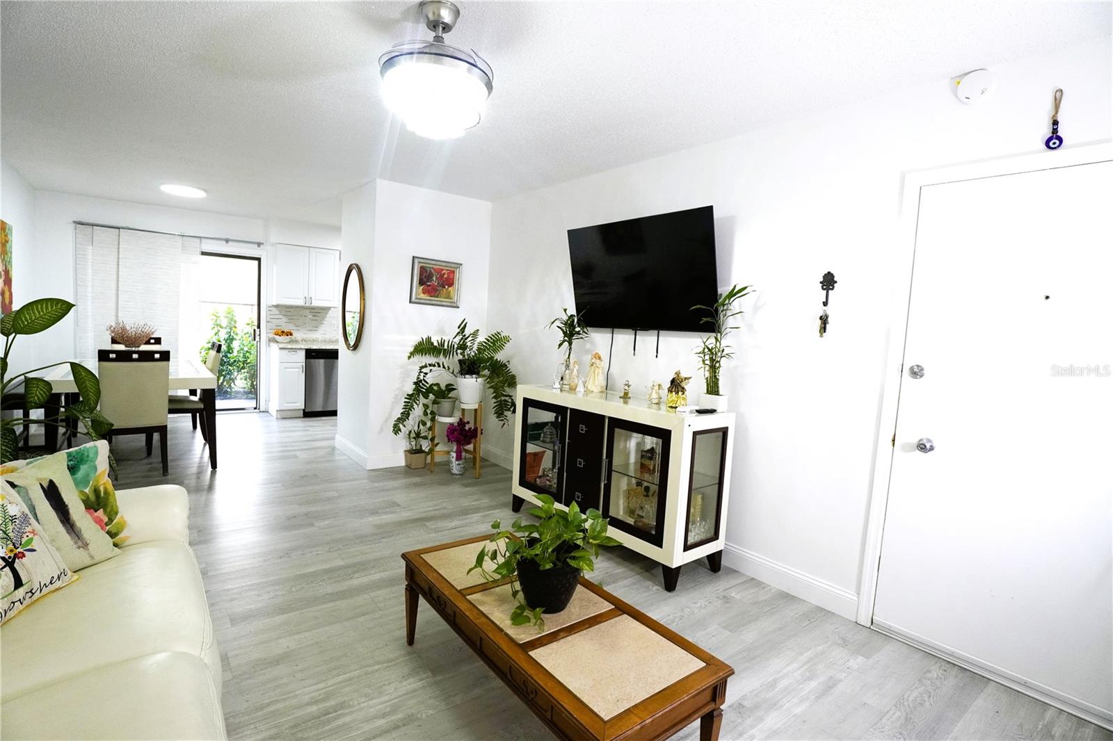 1920 E EDGEWOOD DR #C5, LAKELAND, FL — photo 4