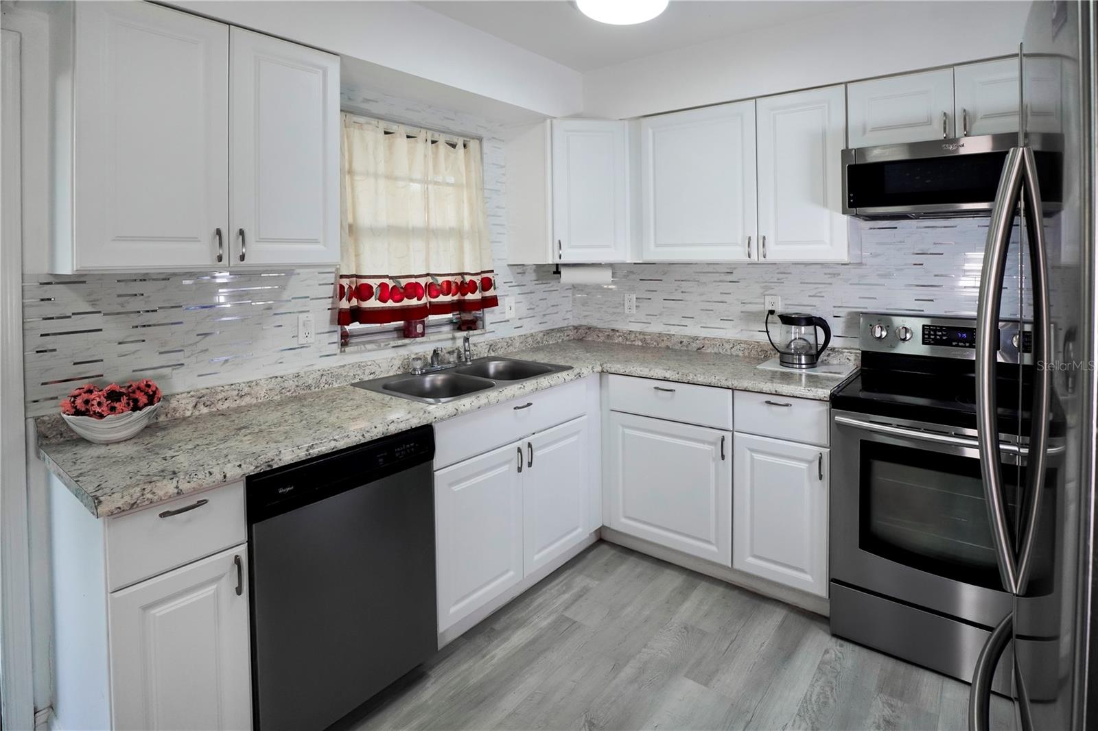 1920 E EDGEWOOD DR #C5, LAKELAND, FL — photo 10