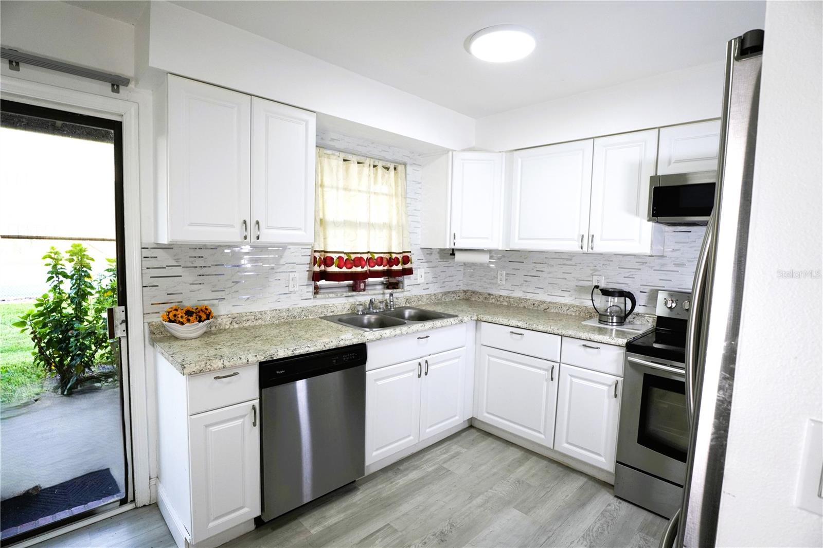 1920 E EDGEWOOD DR #C5, LAKELAND, FL — photo 11