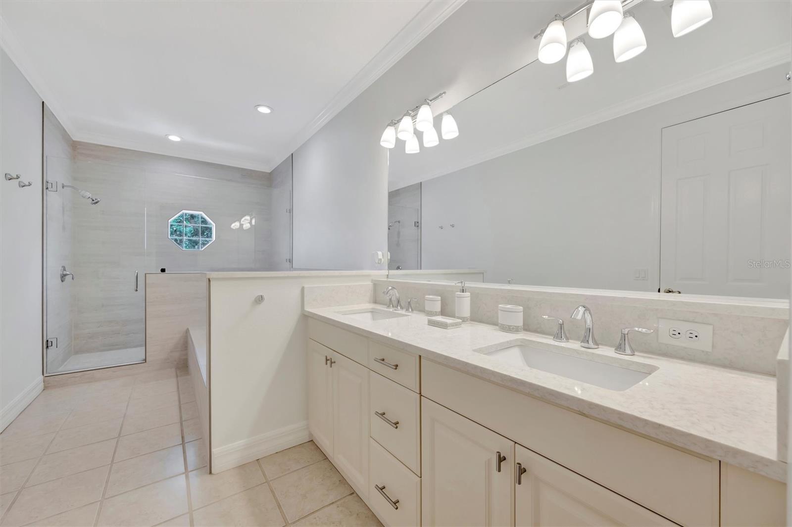 3409 54TH DR W #102, BRADENTON, FL — photo 32