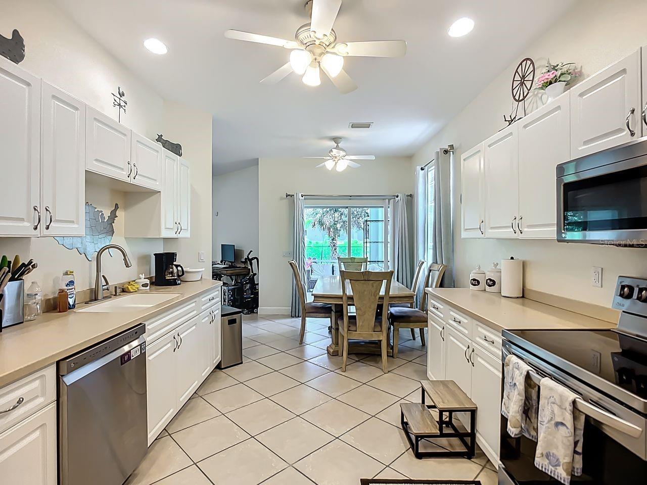 394 SUNSET RD N, ROTONDA WEST, FL — photo 28