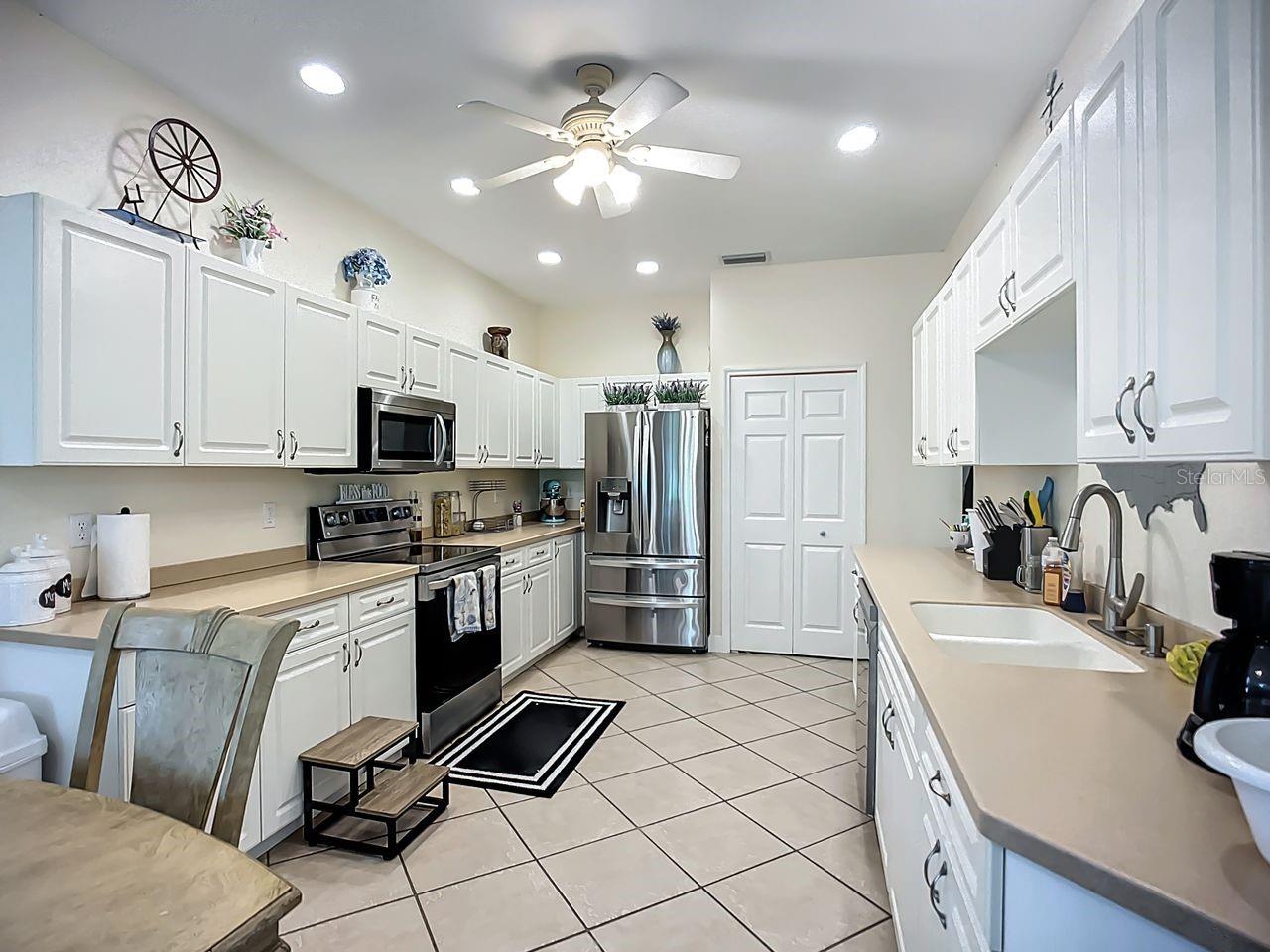 394 SUNSET RD N, ROTONDA WEST, FL — photo 30