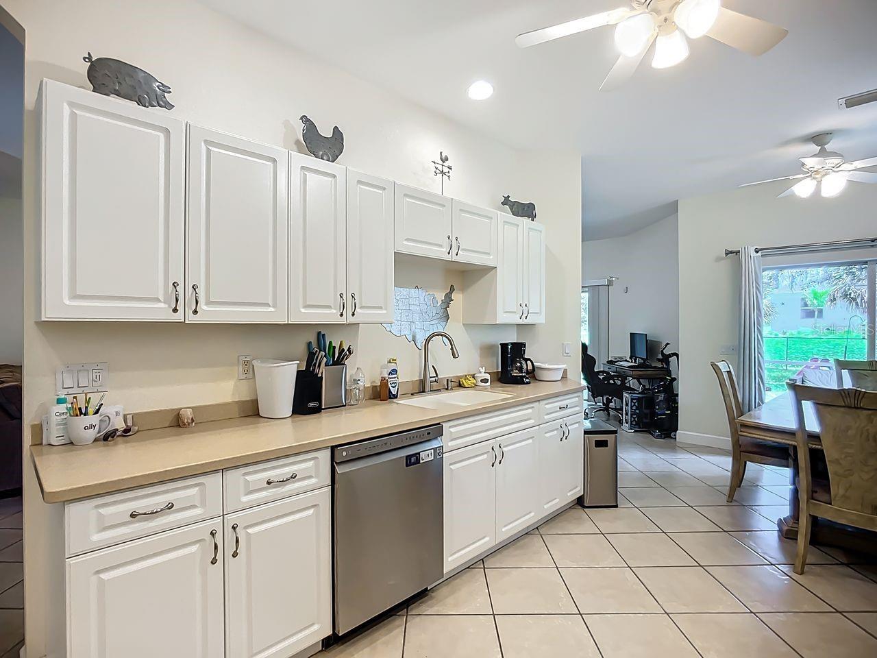 394 SUNSET RD N, ROTONDA WEST, FL — photo 31
