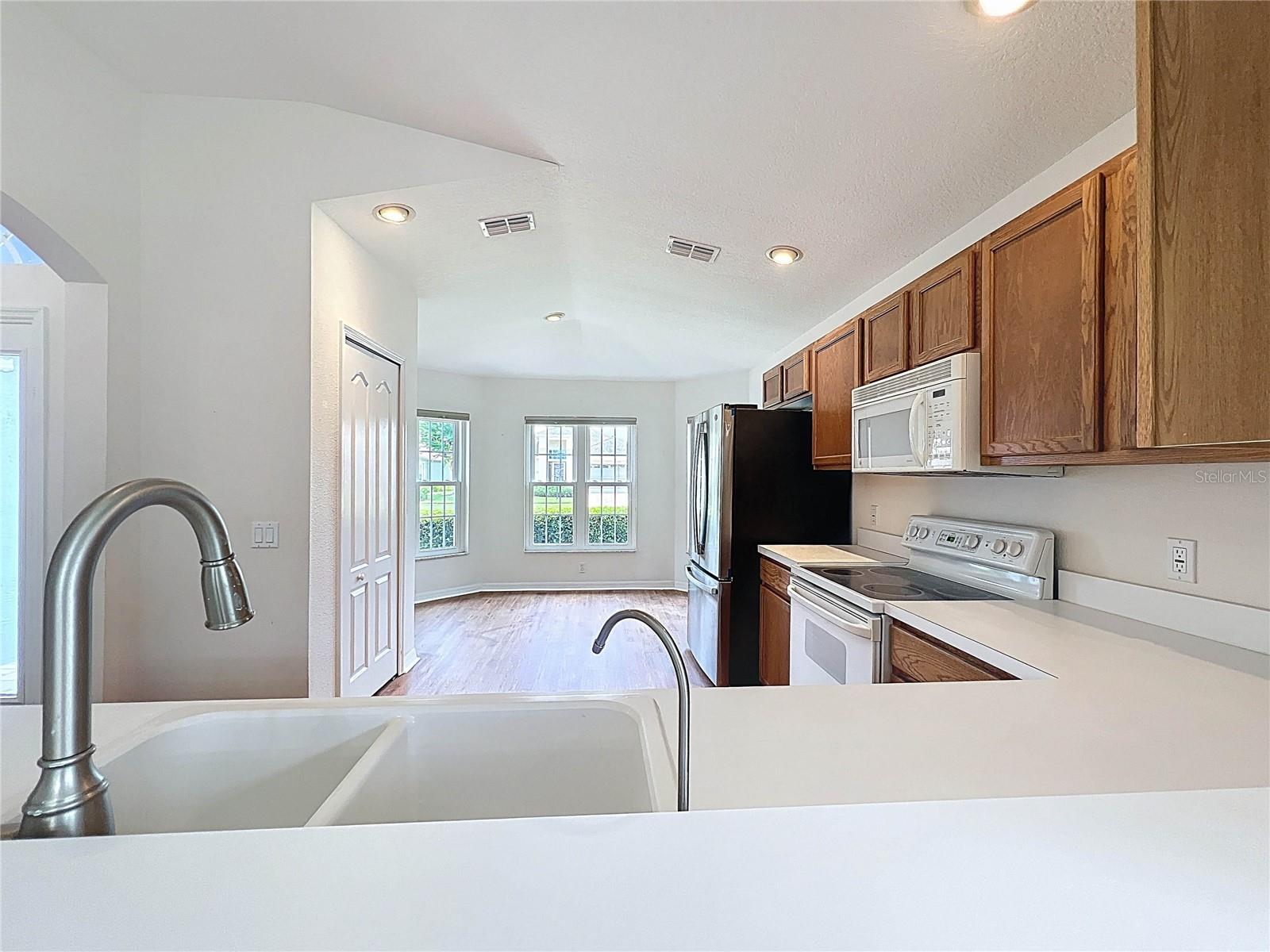 11644 SPINDRIFT LOOP, HUDSON, FL — photo 10