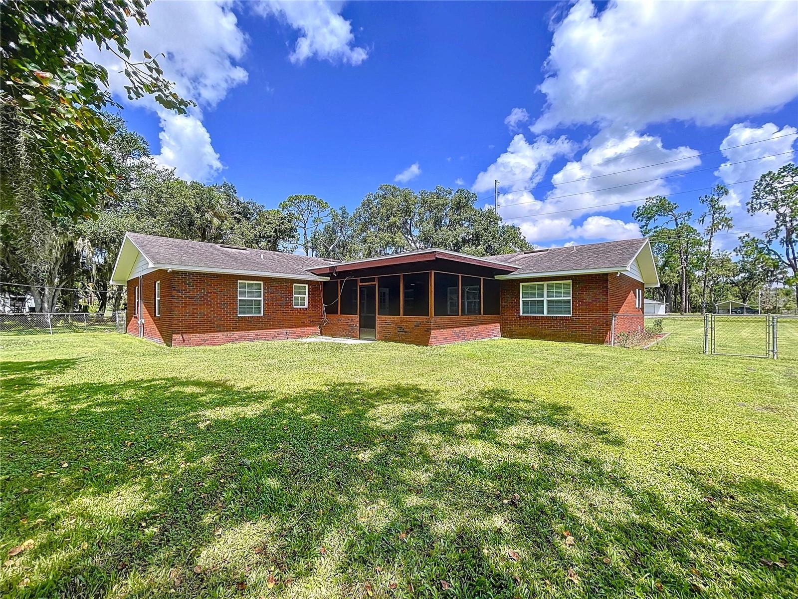 1405 KNIGHTS GRIFFIN RD, PLANT CITY, FL — photo 7