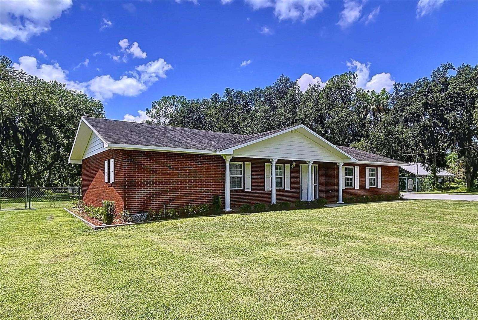 1405 KNIGHTS GRIFFIN RD, PLANT CITY, FL — photo 8