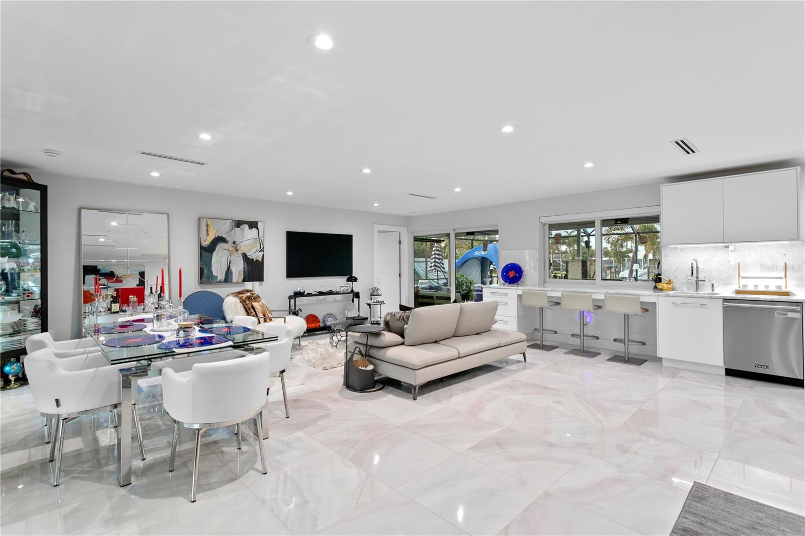 4001 48TH AVE S, ST PETERSBURG, FL — photo 14