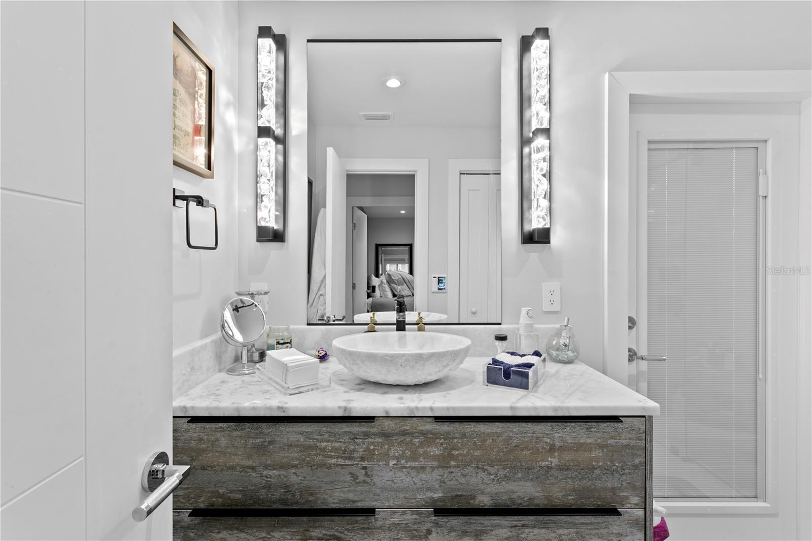 4001 48TH AVE S, ST PETERSBURG, FL — photo 25