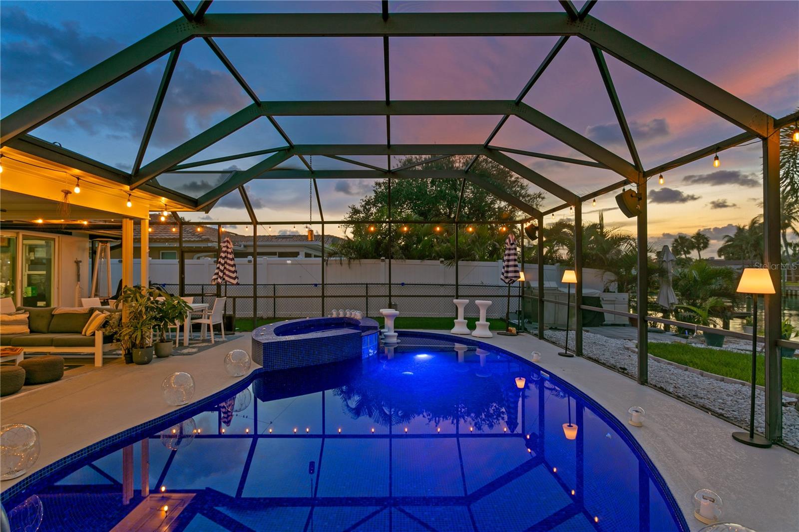 4001 48TH AVE S, ST PETERSBURG, FL — photo 31