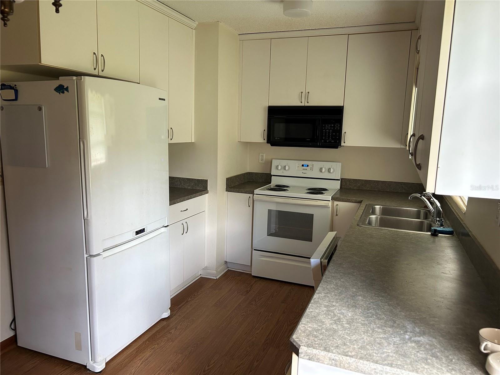 24121 ARMADILLO RD, ASTOR, FL — photo 11