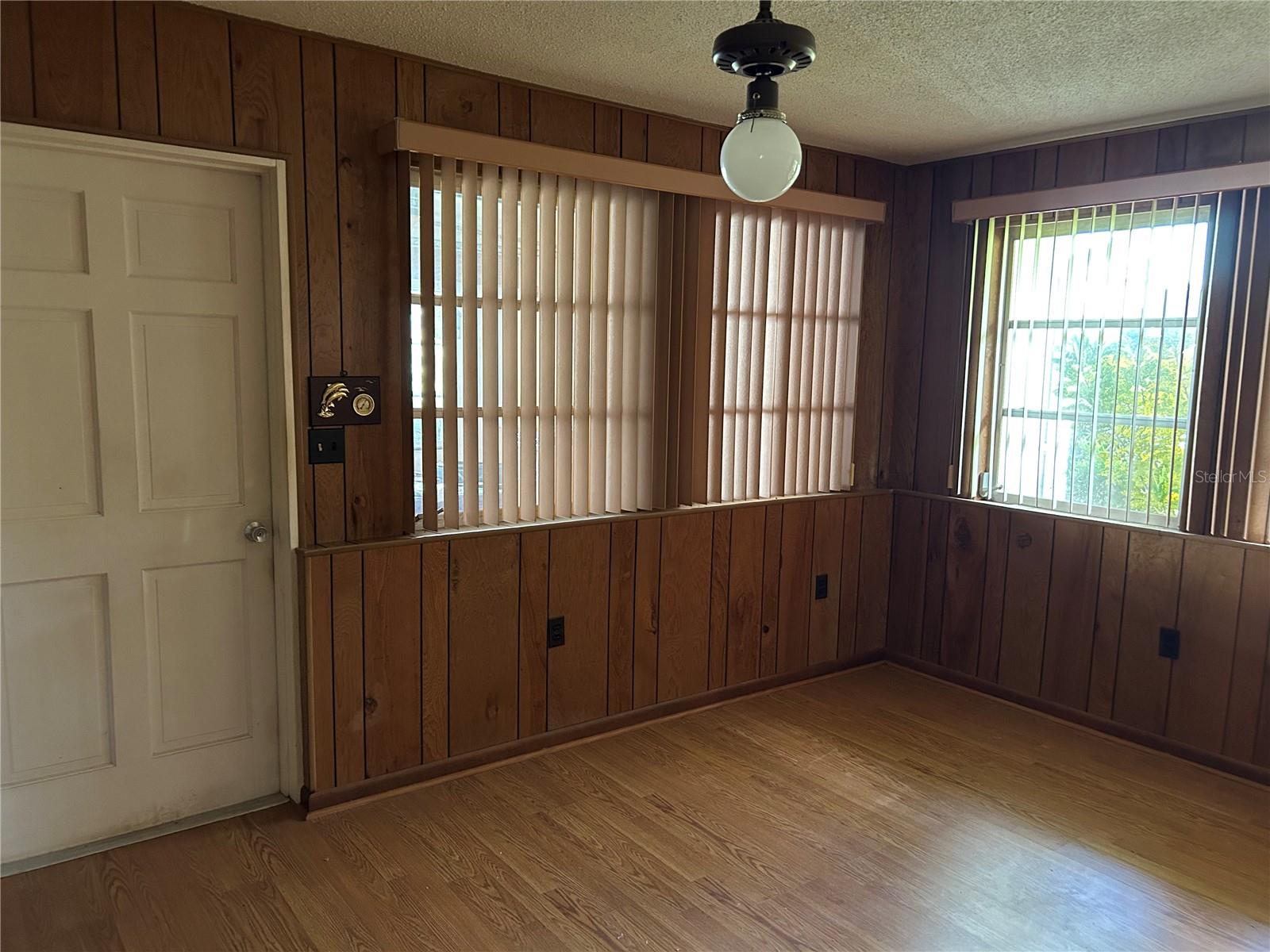 24121 ARMADILLO RD, ASTOR, FL — photo 24