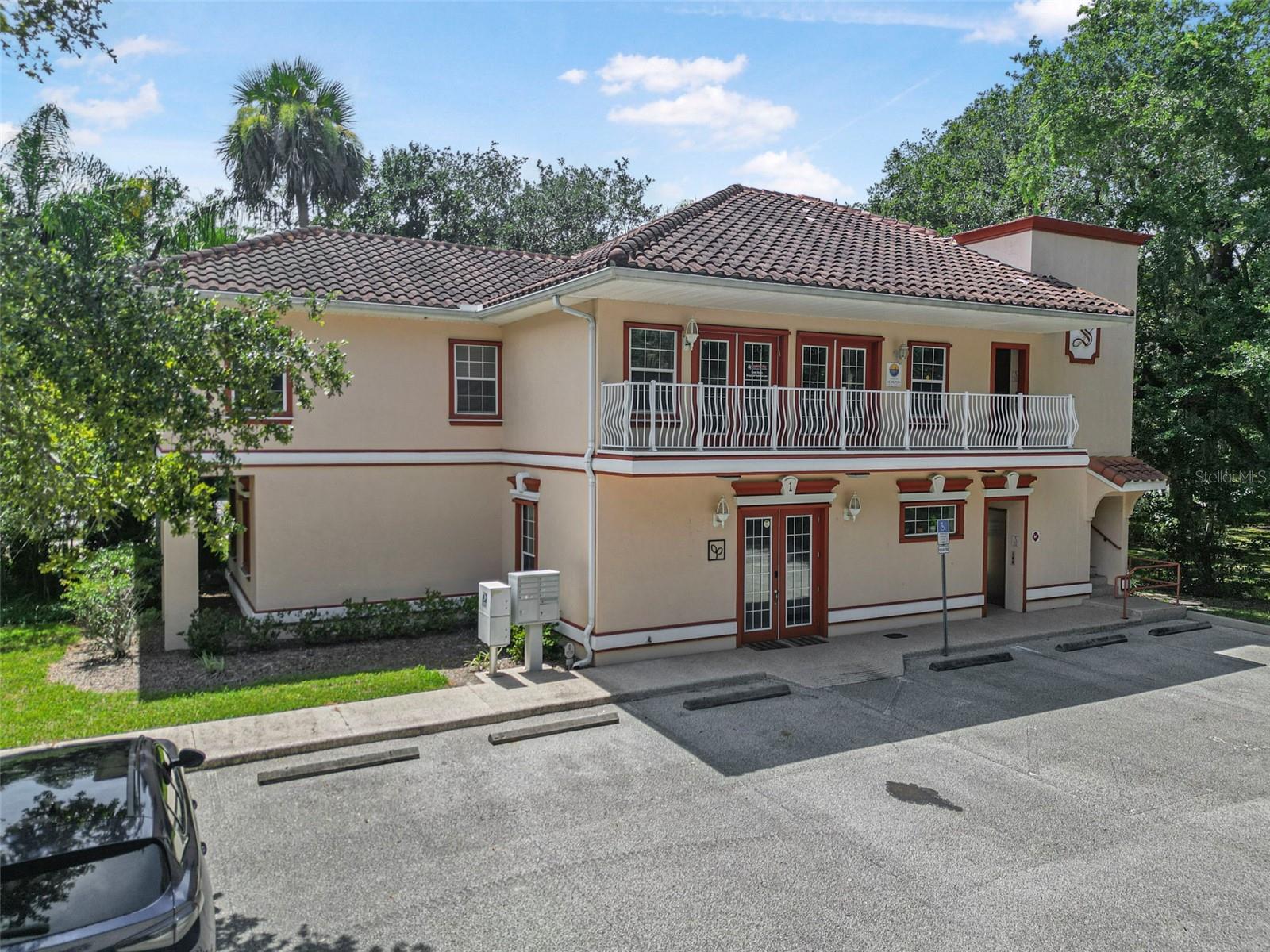 1 ARMAND BEACH DR, PALM COAST, FL