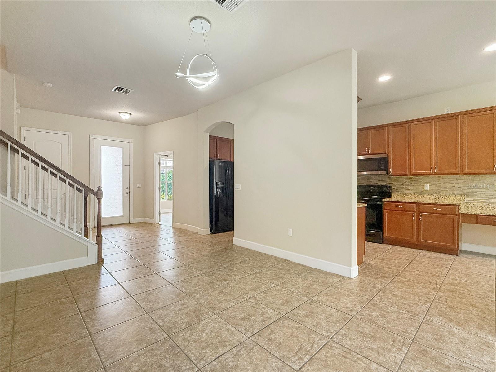 2864 EASTHAM LN, KISSIMMEE, FL — photo 9