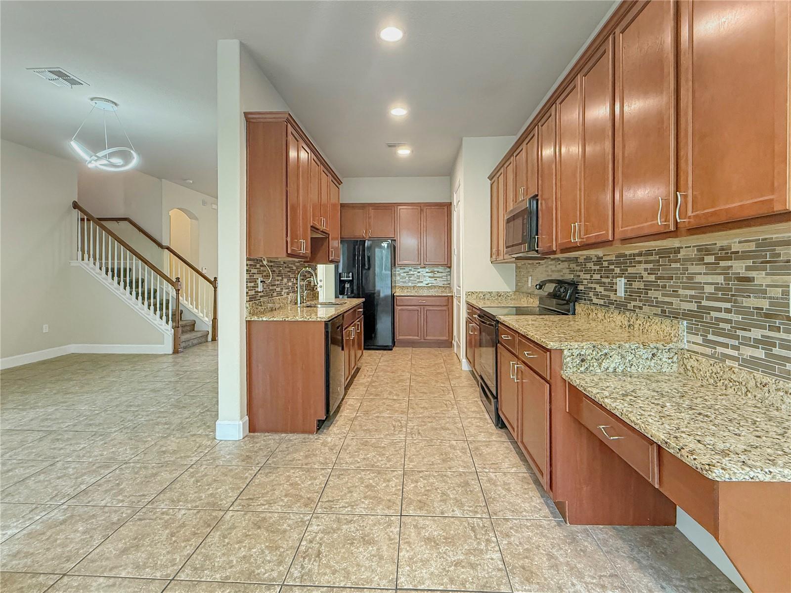 2864 EASTHAM LN, KISSIMMEE, FL — photo 11