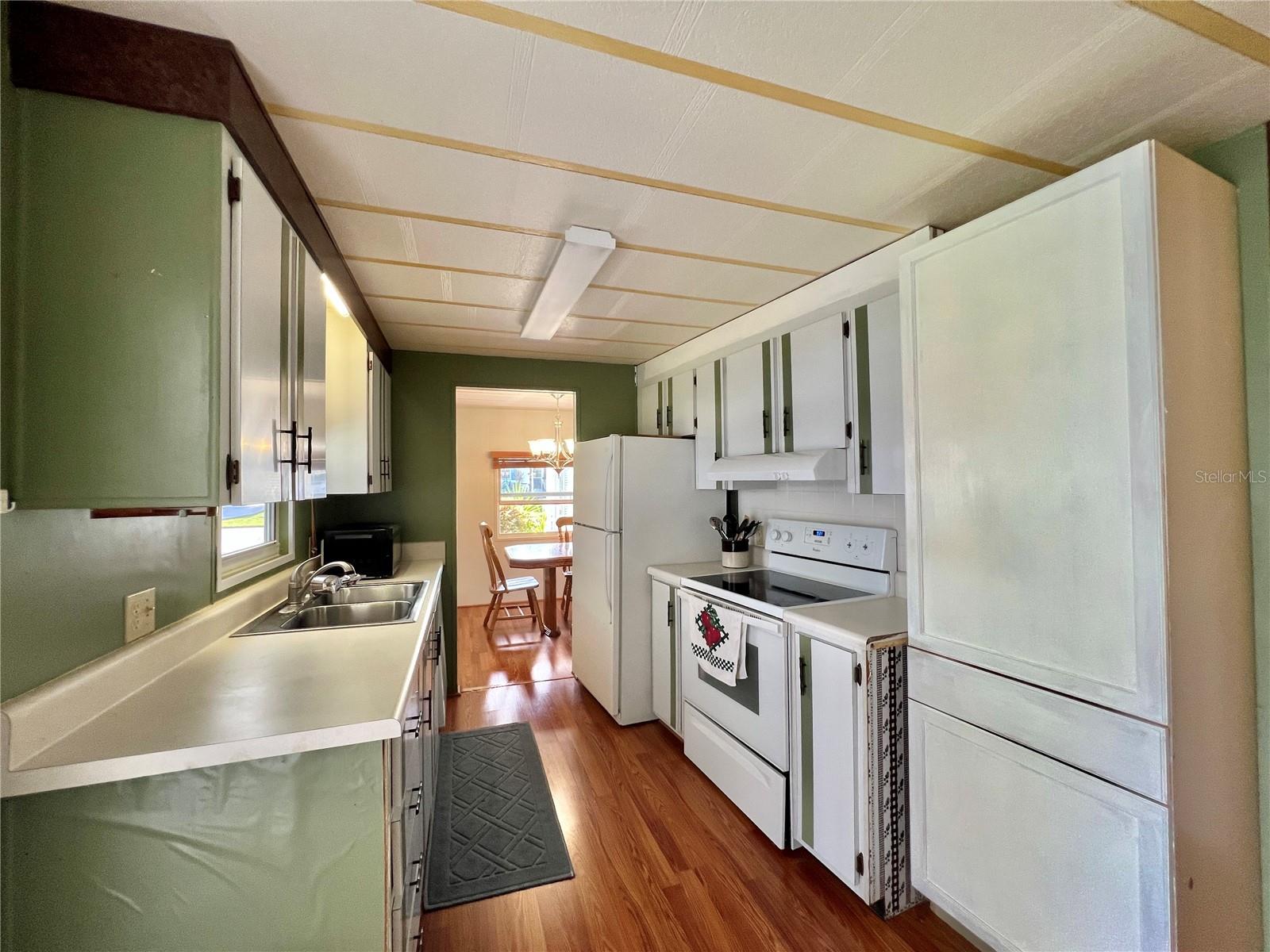 203 ASPEN CIR, LEESBURG, FL — photo 24