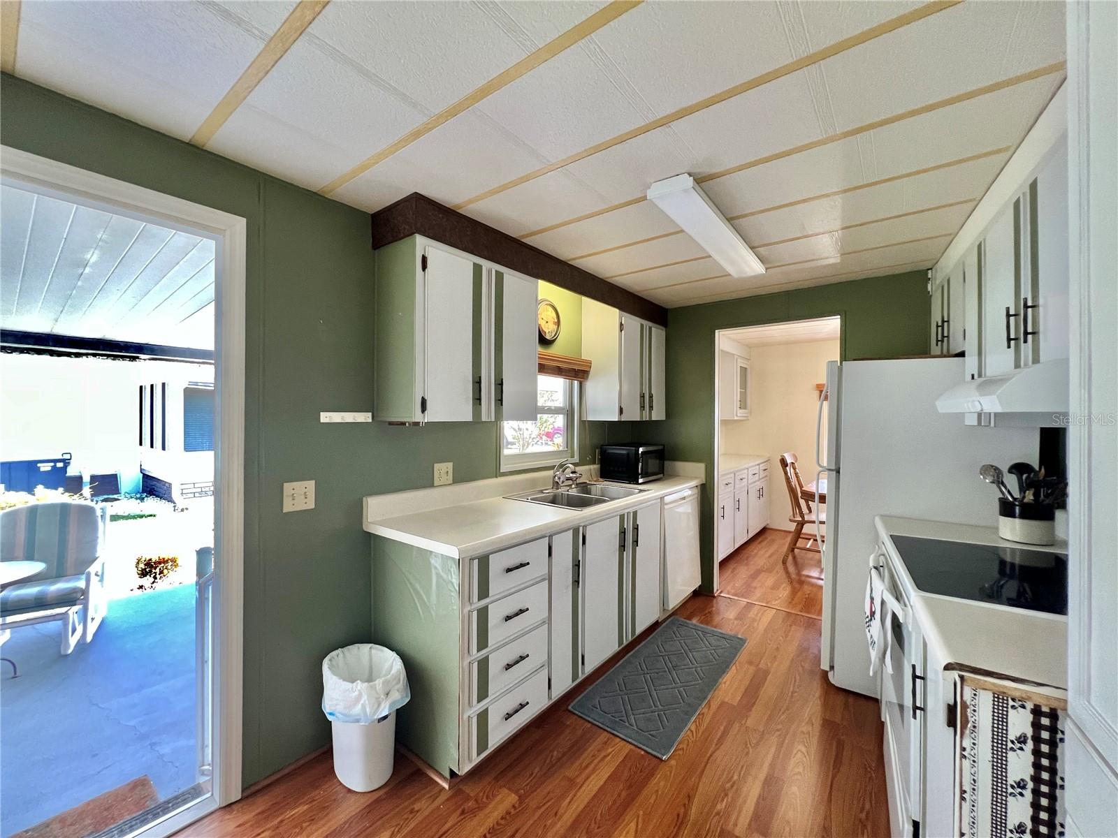 203 ASPEN CIR, LEESBURG, FL — photo 27