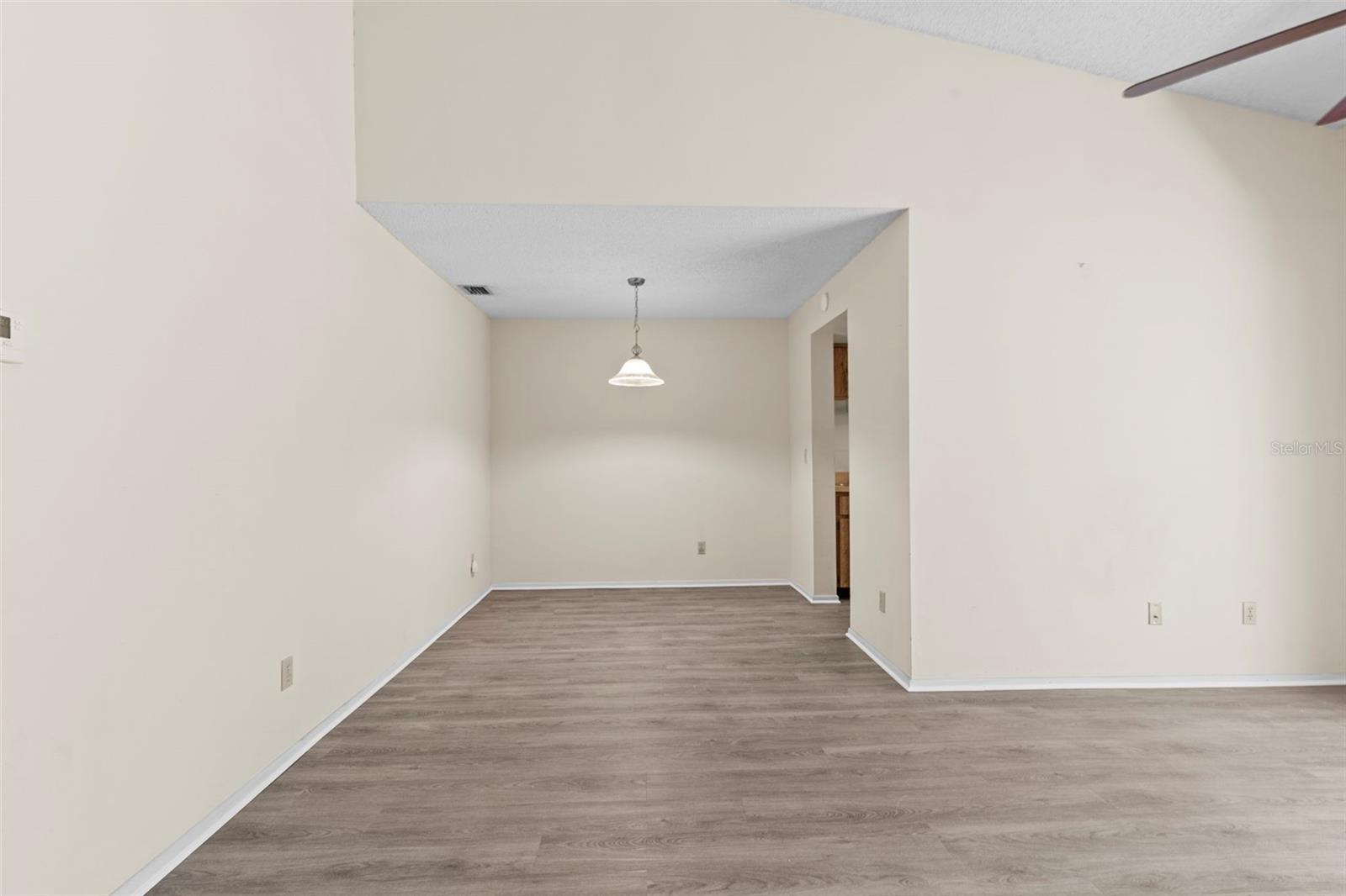 7832 NIAGARA AVE #323, TAMPA, FL — photo 17