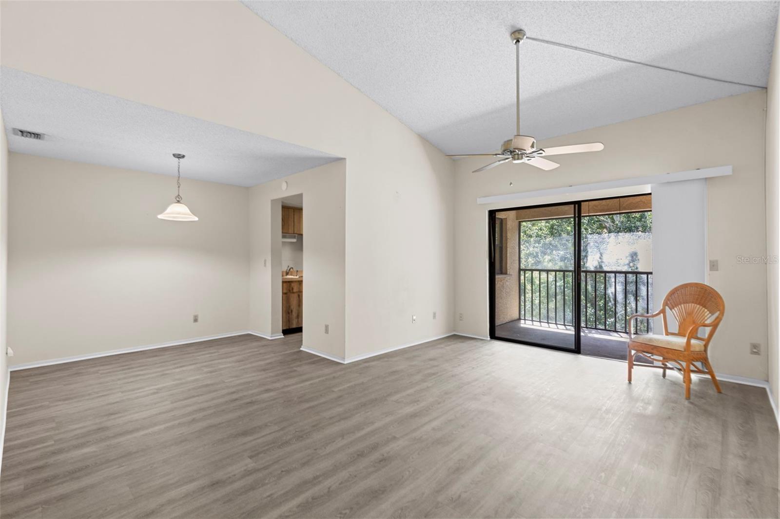 7832 NIAGARA AVE #323, TAMPA, FL — photo 12