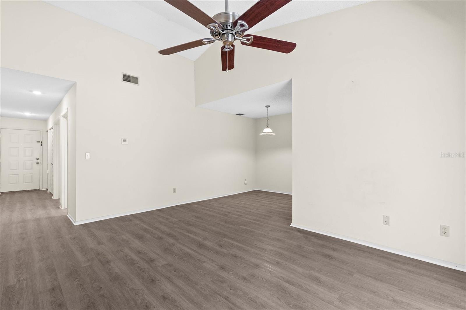 7832 NIAGARA AVE #323, TAMPA, FL — photo 3