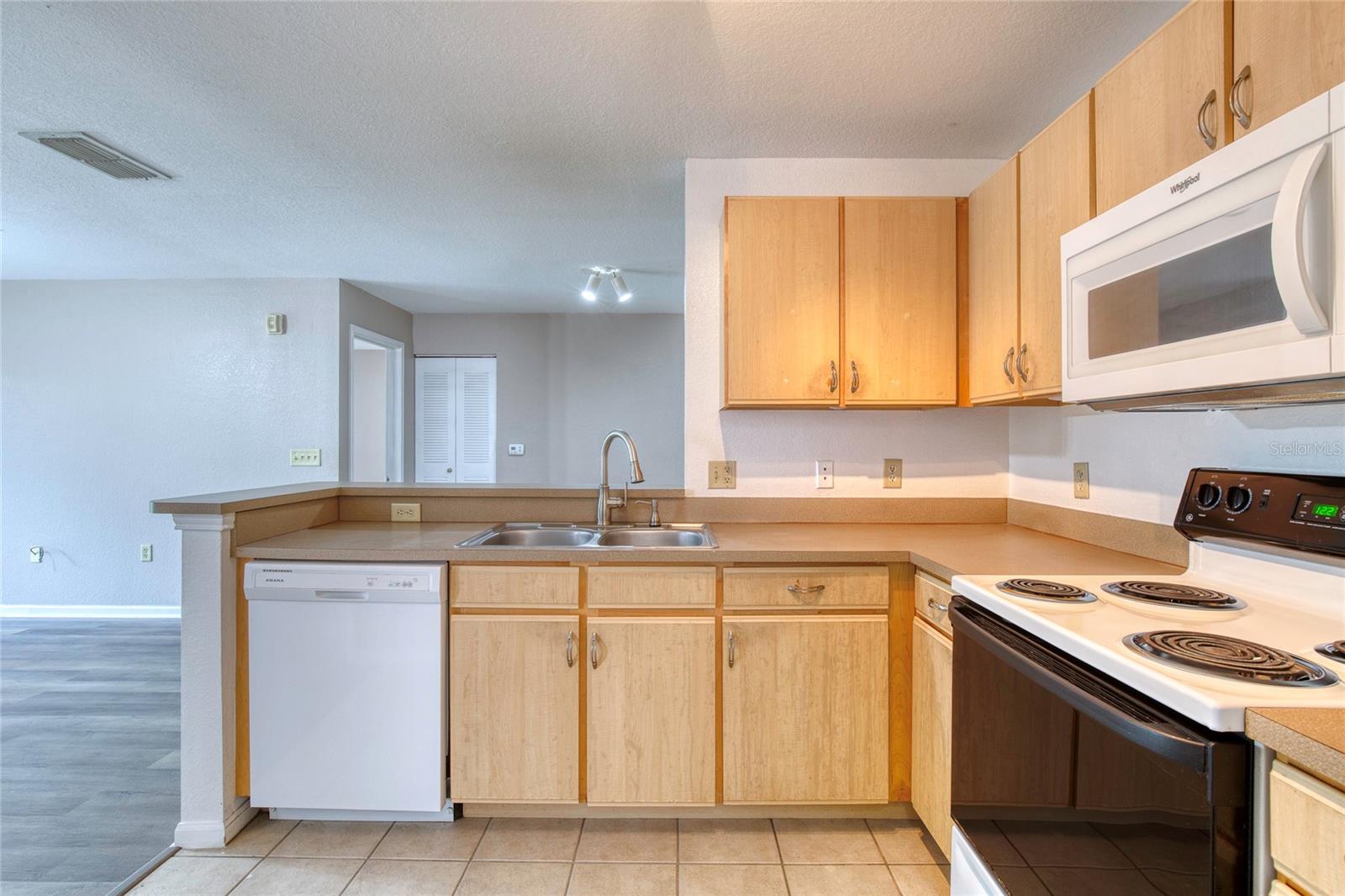 940 VILLAGE TRL #2-207, PORT ORANGE, FL — photo 22