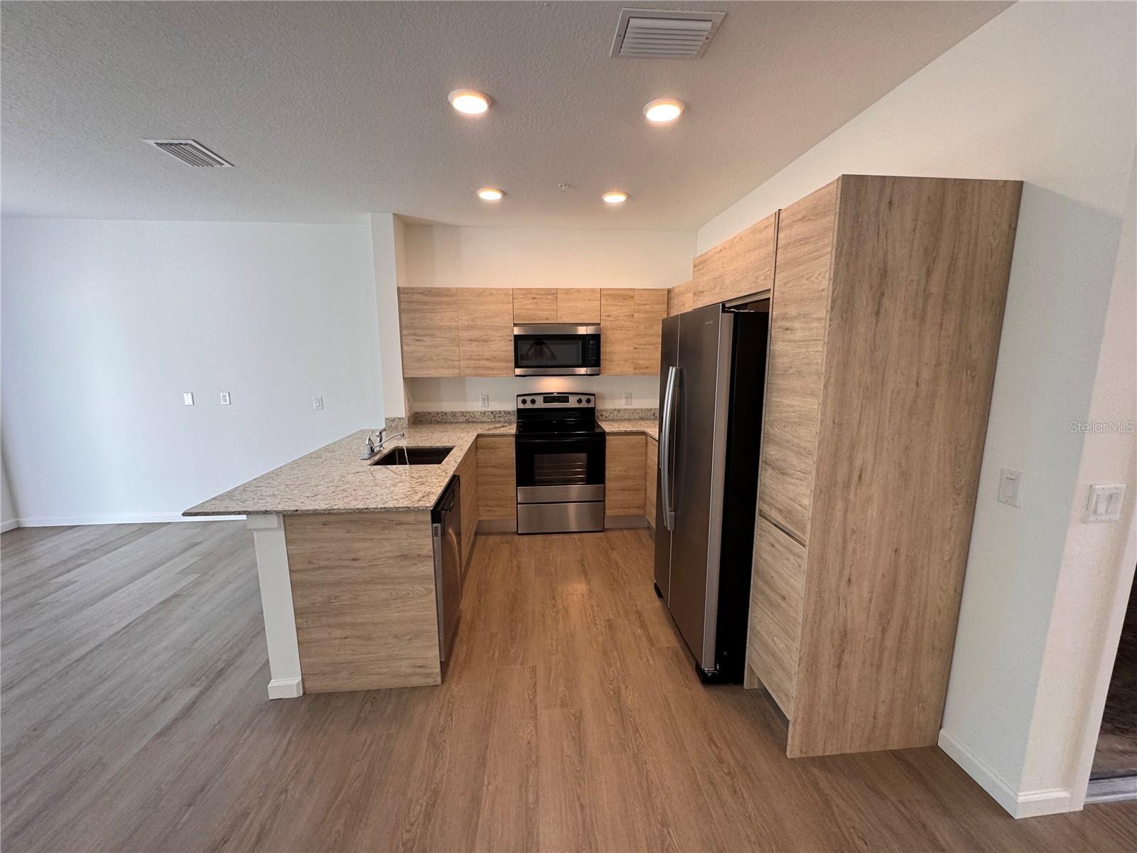 1209 SOUTHSTATION PL #303, ORLANDO, FL — photo 2