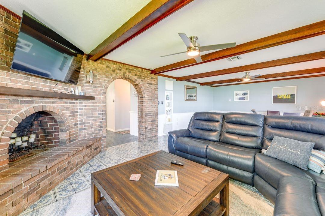900 N HARBOR TERRACE, TAVARES, FL — photo 24