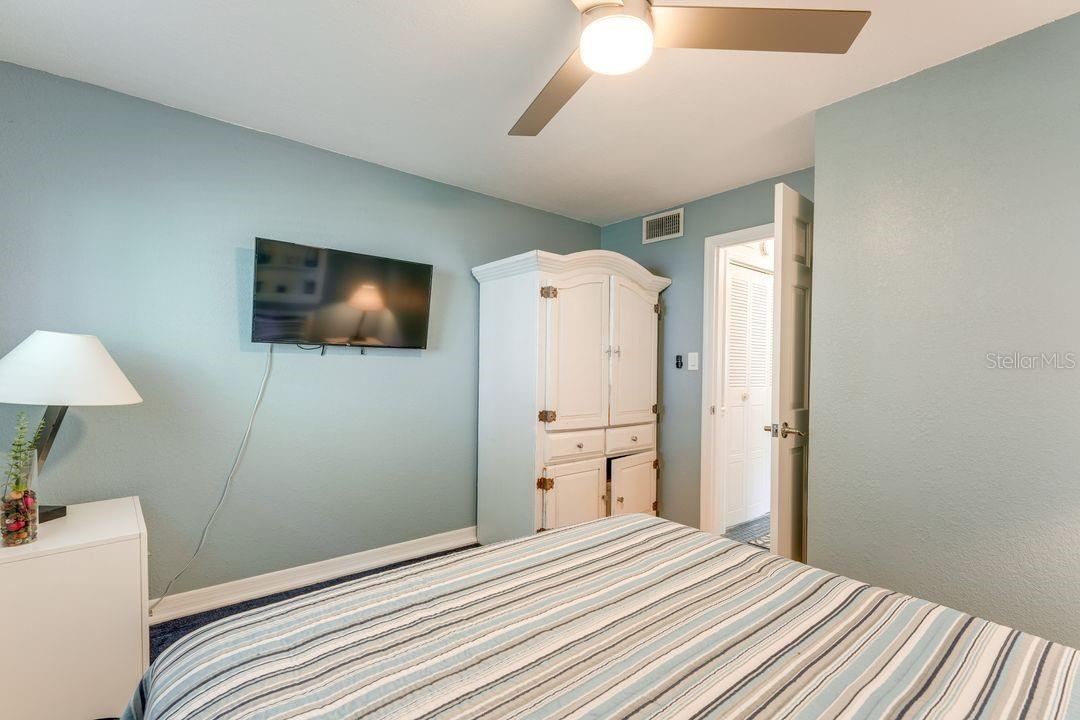 900 N HARBOR TERRACE, TAVARES, FL — photo 40