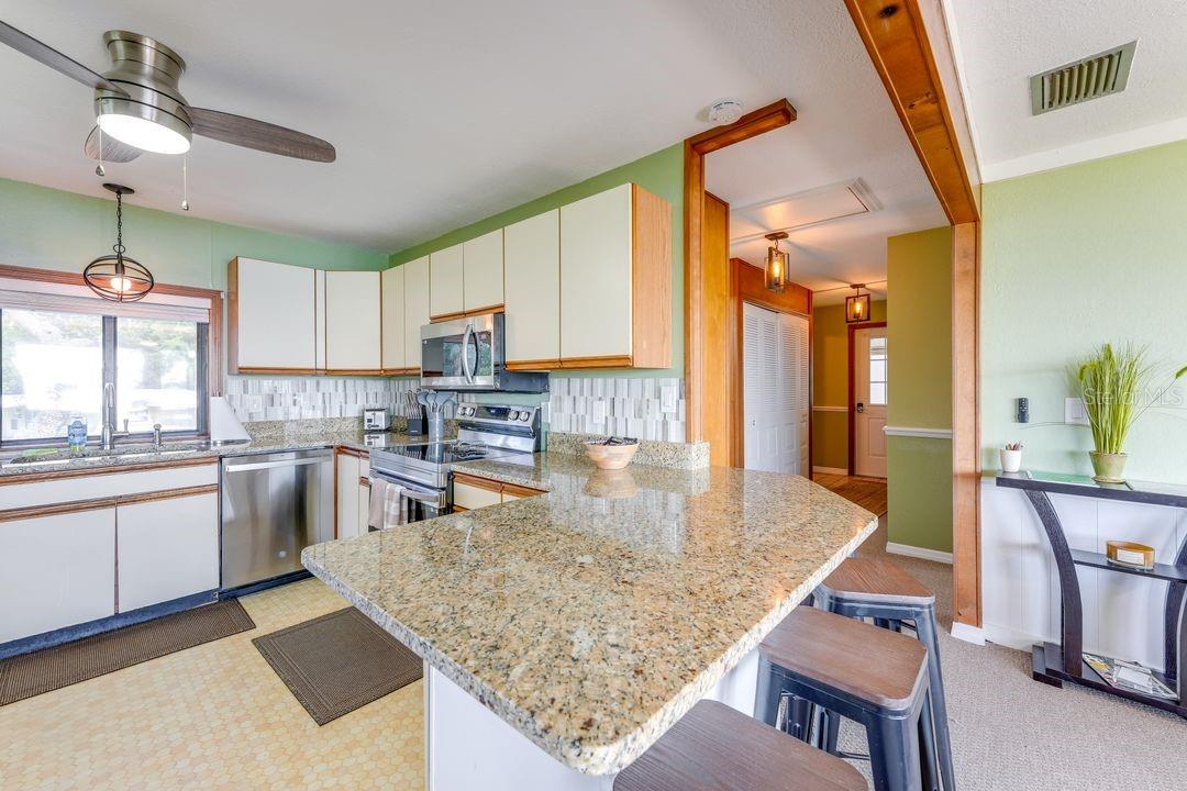 900 N HARBOR TERRACE, TAVARES, FL — photo 62
