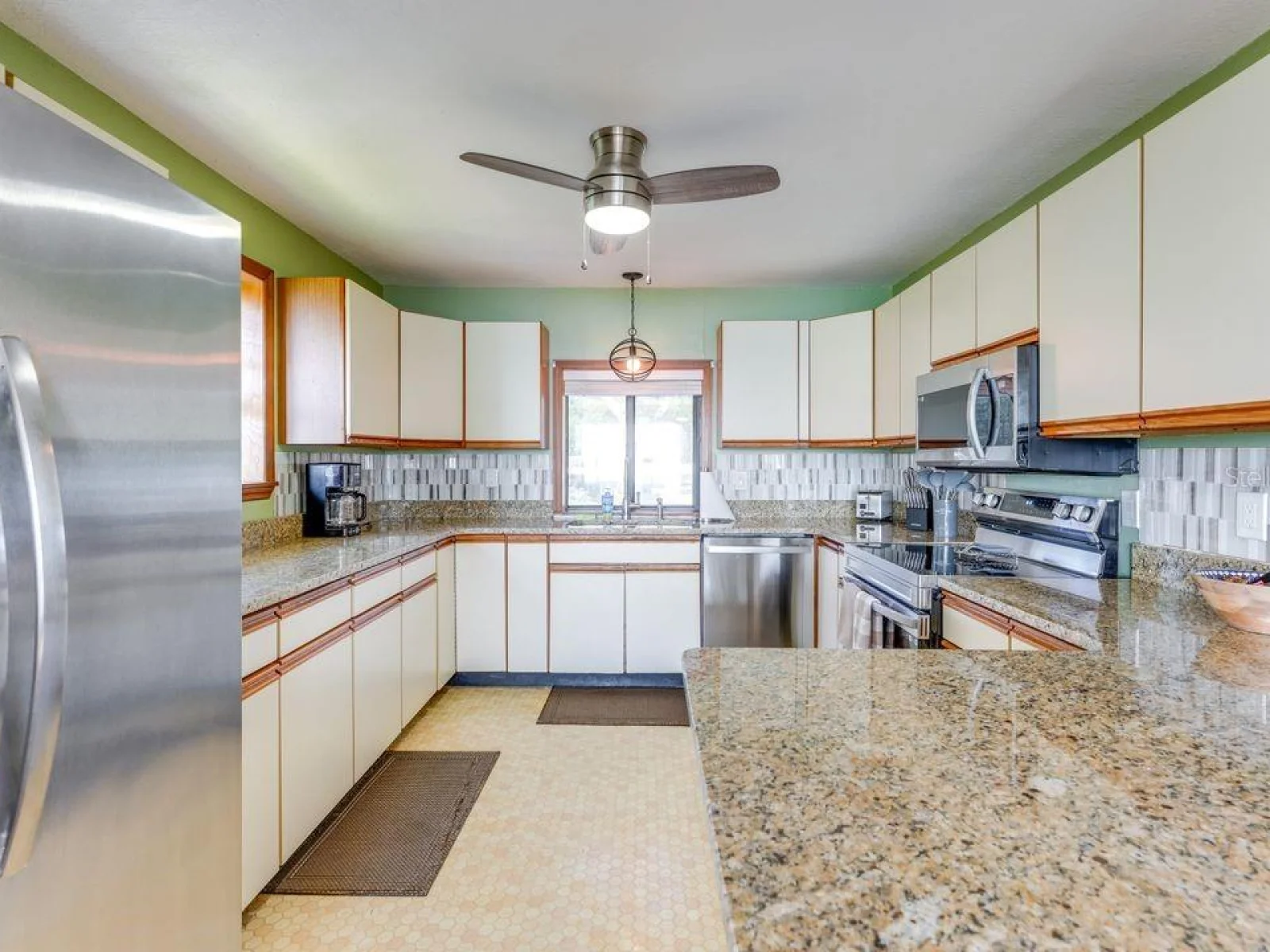 900 N HARBOR TERRACE, TAVARES, FL — photo 63