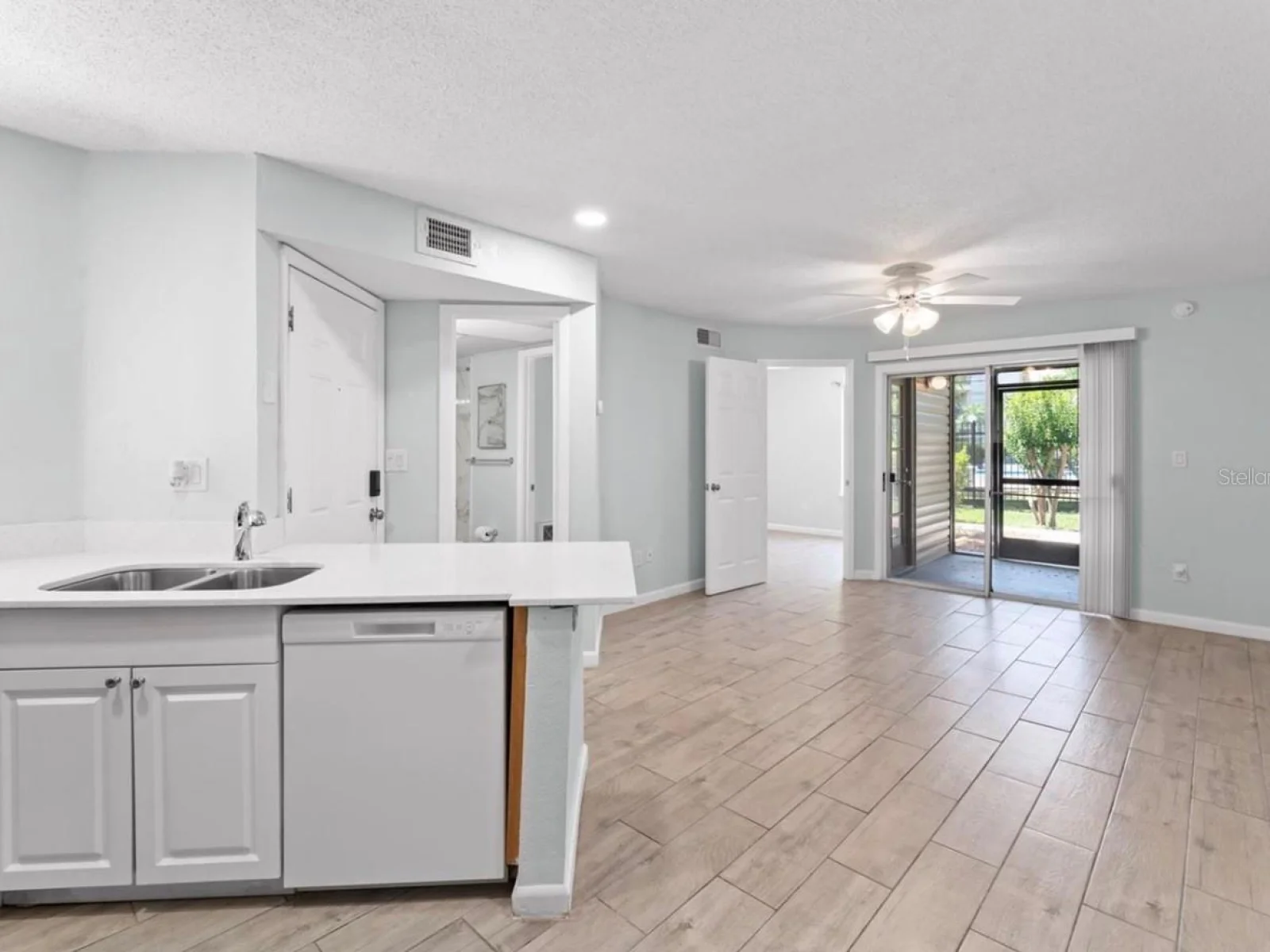 1908 LAKE ATRIUMS CIR #3, ORLANDO, FL — photo 4