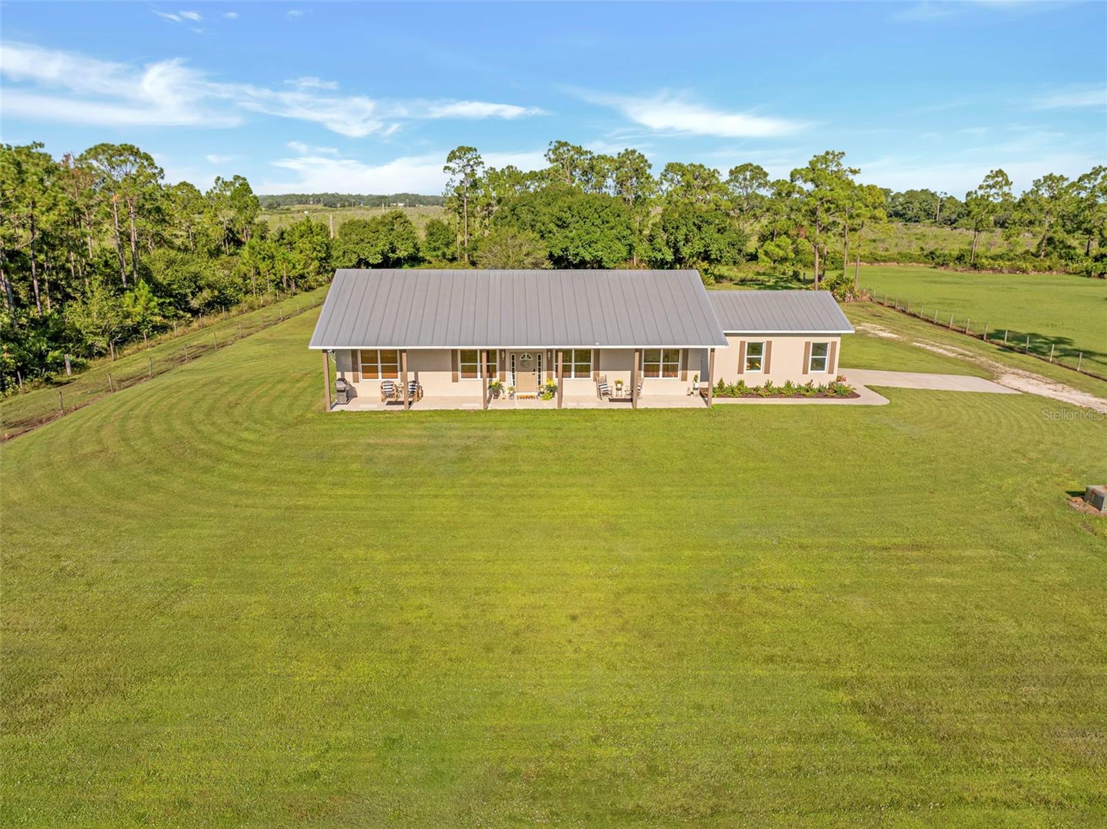 99 TRADER RD, LABELLE, FL — photo 9