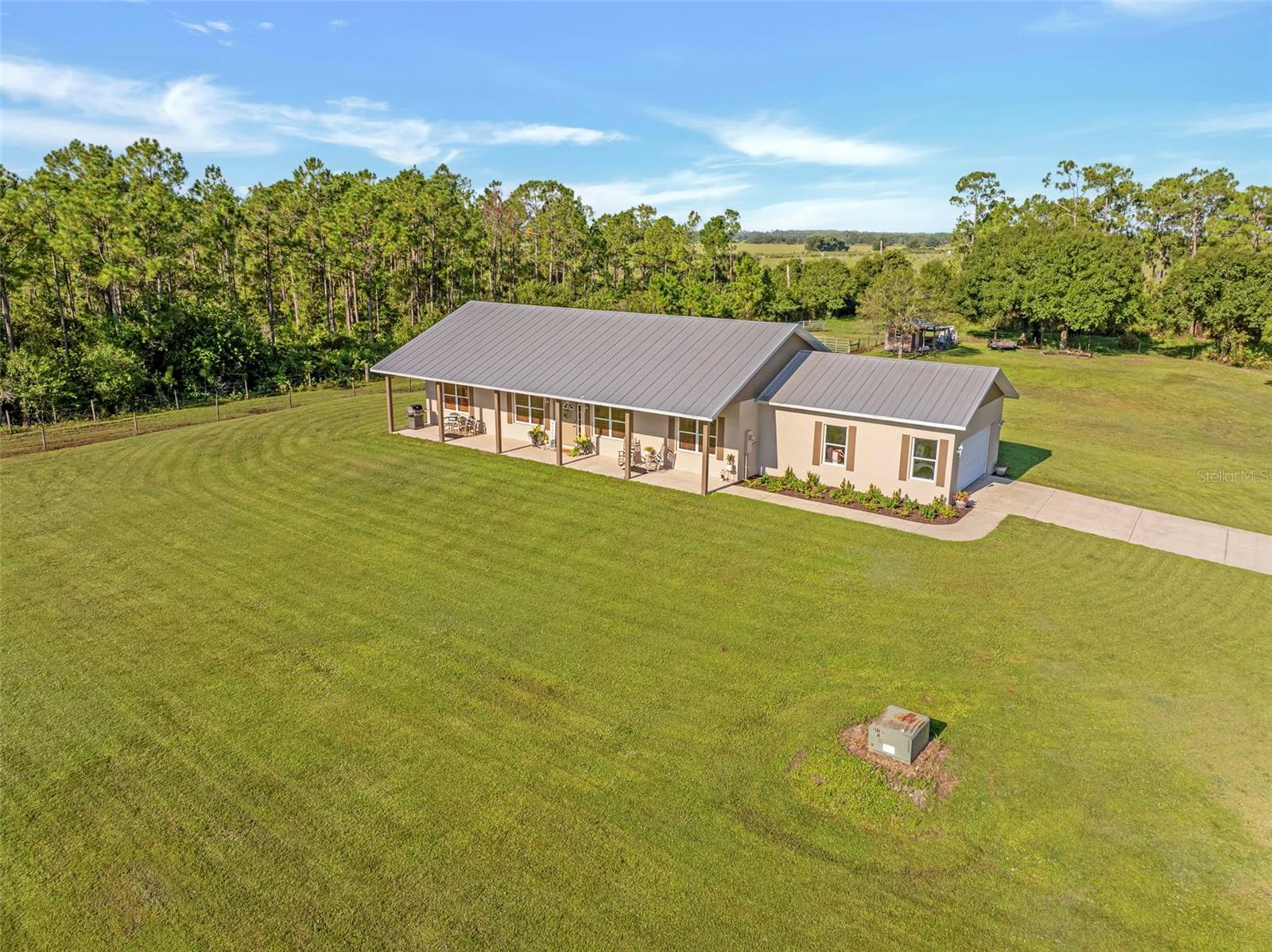 99 TRADER RD, LABELLE, FL — photo 10