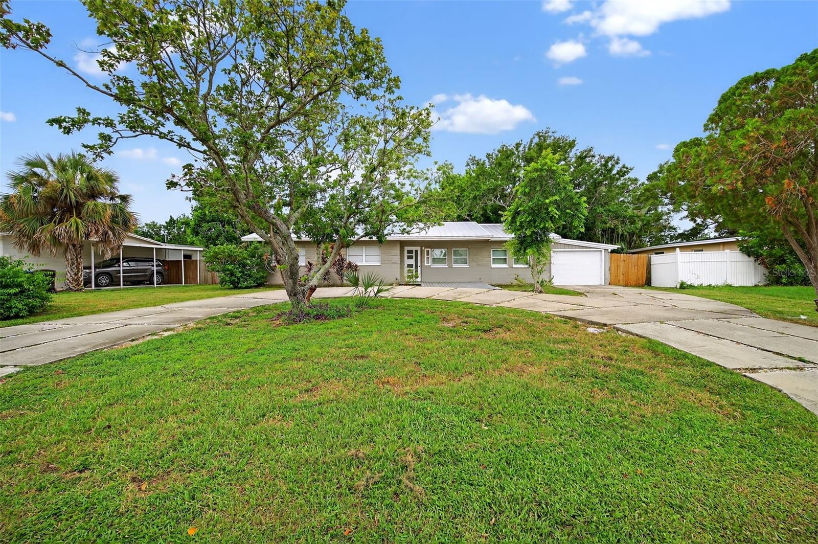 300 DAVISON AVE NE, ST PETERSBURG, FL — photo 4