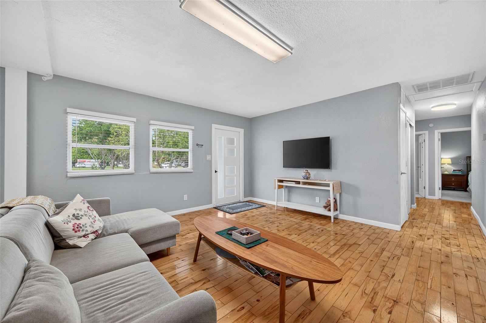 300 DAVISON AVE NE, ST PETERSBURG, FL — photo 7