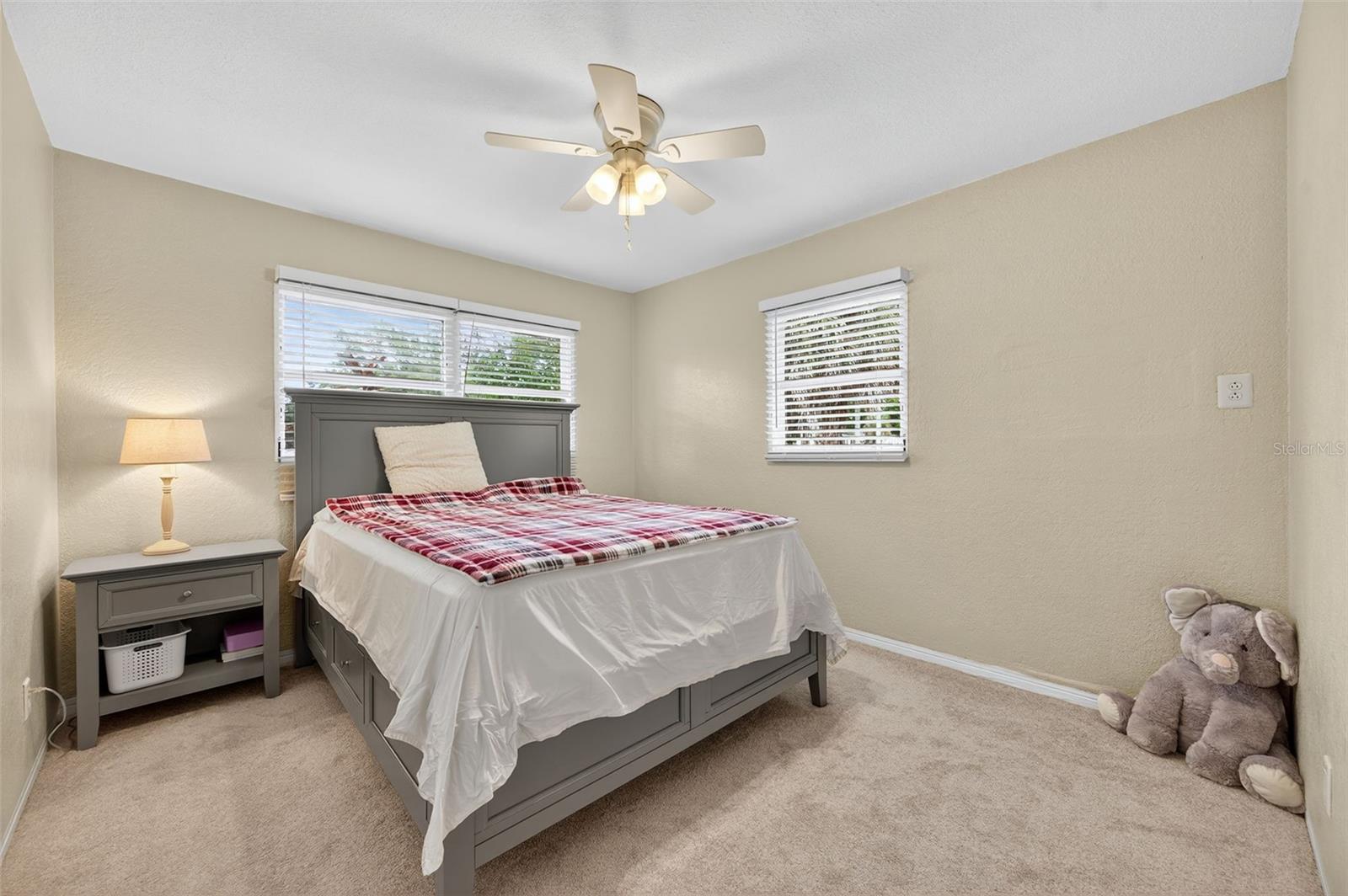 300 DAVISON AVE NE, ST PETERSBURG, FL — photo 23