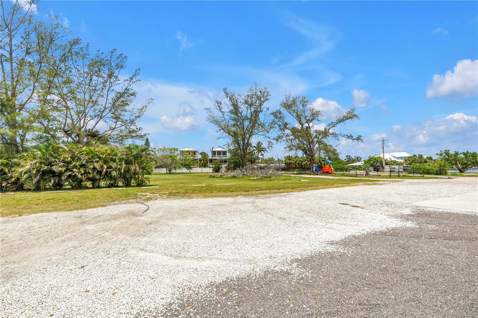 6608 MARINA DR, HOLMES BEACH, FL — photo 11
