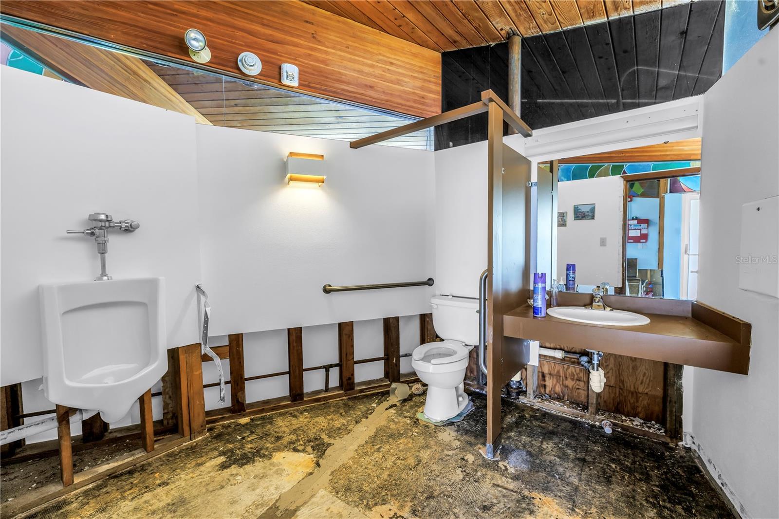 6608 MARINA DR, HOLMES BEACH, FL — photo 16